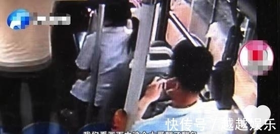 父亲|“谁有吃的,能给孩子吃点吗?”父亲无助的声音,让乘客坐不住了