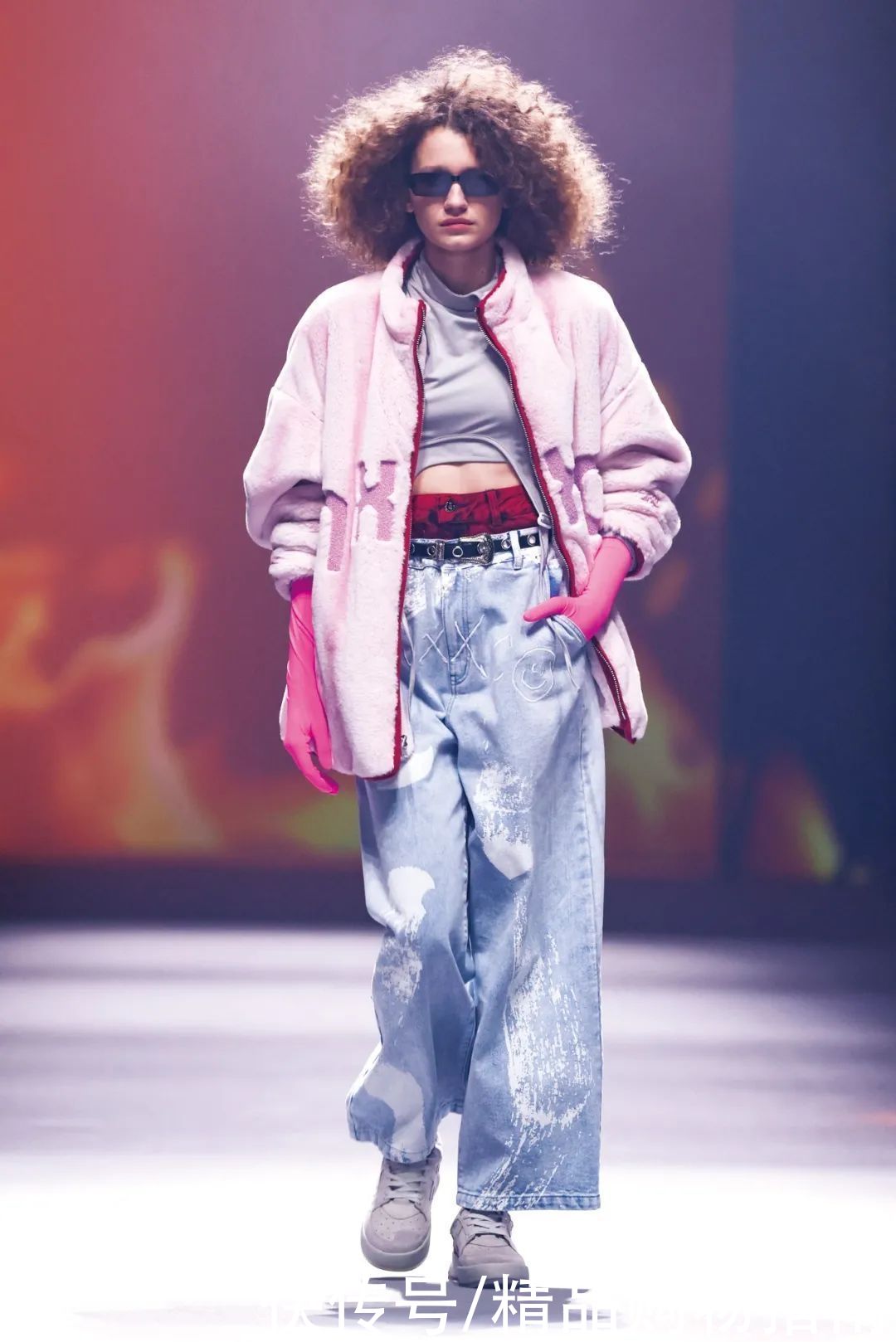 顶流们的阳谋,联手把国潮穿出圈