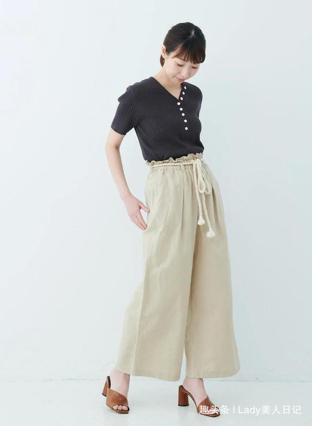 快来学,日本最流行的“夏日新鲜感穿搭”,仅学3招秒变穿衣高手