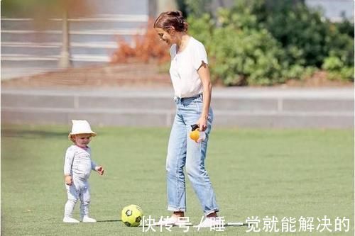 strong1|“等孩子上学我就上班”，当初底气满满的宝妈，却被现实绊住了脚