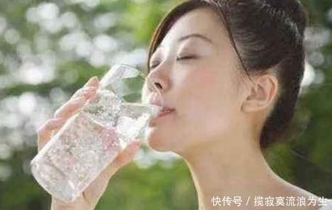 核桃仁|夜间咳嗽烦人又伤身,两个偏方对付它,帮助缓解有疗效