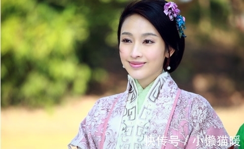 对仗@才女出上联:洞中泉水流不尽!3个才子给出3个下联,哪个最好?