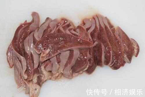 家常菜|明目补血的菜品，好吃又不贵，不要错过的一道家常菜