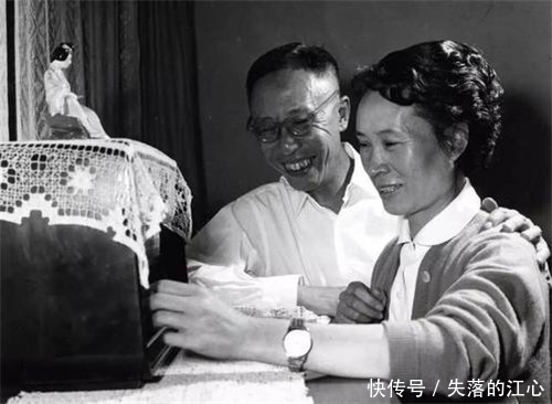 郭沫若邀请溥仪当助理,溥仪机智回了5个字,郭沫若听后面红耳赤