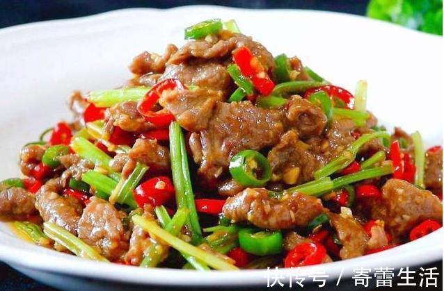 板栗烧鸡|美食推荐:板栗烧鸡、小炒牛肉、蚝油芦笋牛肉、黄花菜炒鸡蛋