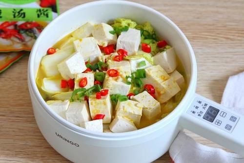 金针菇|天热没胃口，试试这道菜，不炒不炸无油烟，酸辣过瘾，8分钟搞定