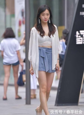 短裙 眼神会“说话”的小姐姐，这就是传说中的女神吧！