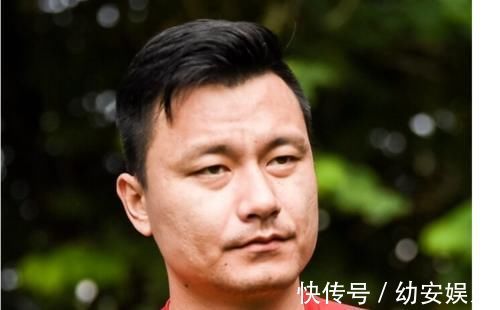 新帅|深足新帅胆子太大了!郜林本轮上半场独造两球,却仍被半场换下