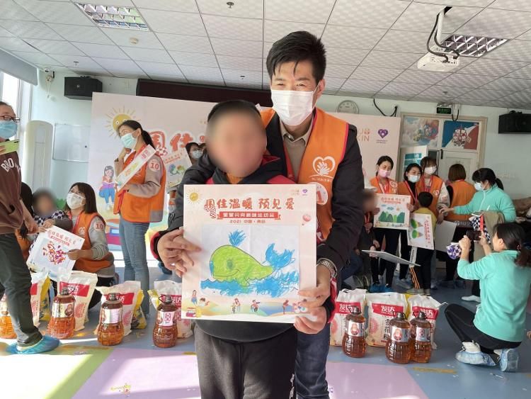 孩子们@青岛：围住温暖预见爱！星星闪耀“趣”运会点亮蓝色星河