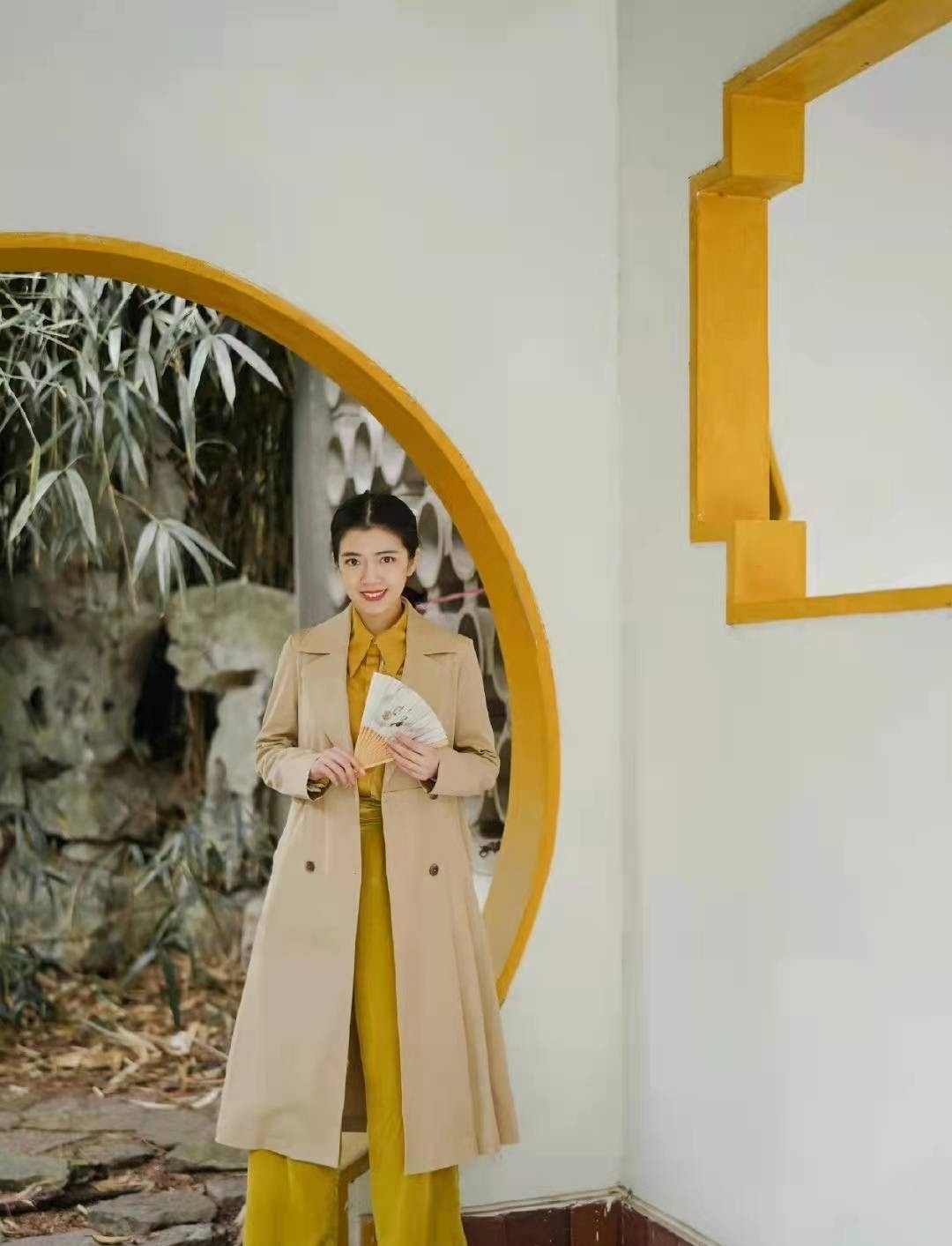 大地色系 精致女人都爱有质感的搭配!大地色系冬装温柔耐看,让人难以拒绝