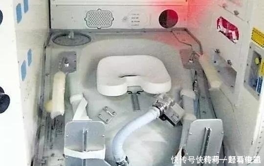 女宇航员在太空生活，怎么保护自己的隐私没大家想的那么复杂