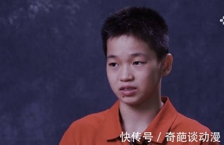 撒嬌|全紅嬋有多可愛?撒嬌讓師姐抱著離開,貼在師姐肩上像極了樹懶