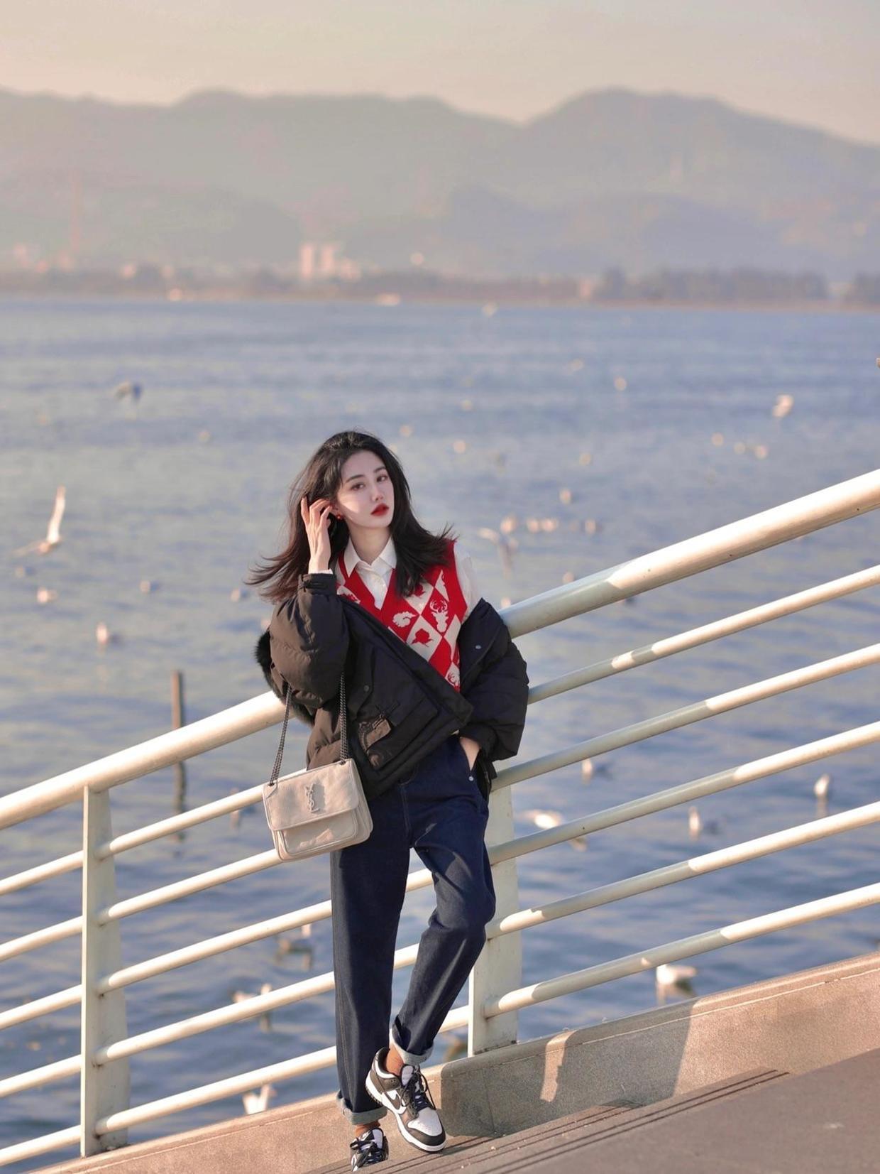 小姐姐|天冷了羽绒服不要多买,有这几款就够了,搭配裤子、半身裙都洋气