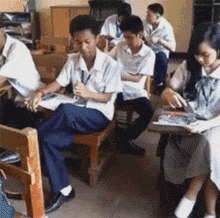 |GIF搞笑趣图:哥们,你绝对是故意的啊!是有预谋的!