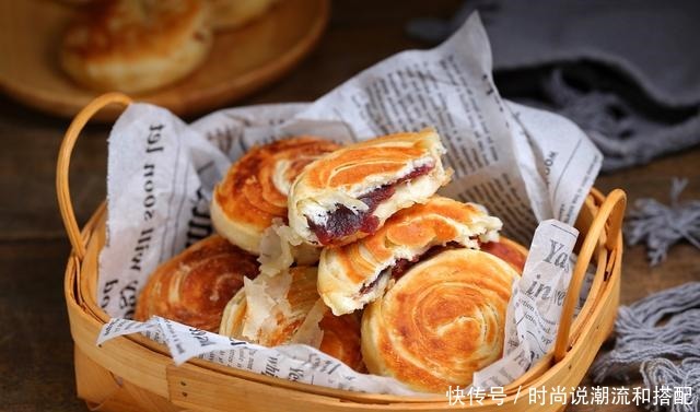 油酥饼做法并不难,掌握正确配方和比例,保证层层酥脆一碰就掉渣