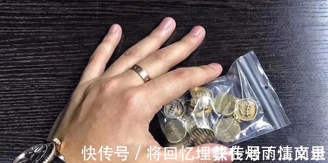 正品 藤原浩倒钩闪电aj1最强横向对比测评 中底拉邦皮料剪裁差的是正?