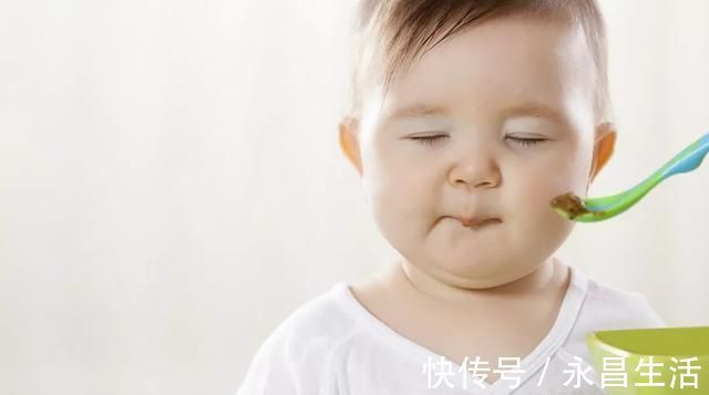食物|孩子身体出现这5个“信号”，暗示积食比较严重，父母要心中有数