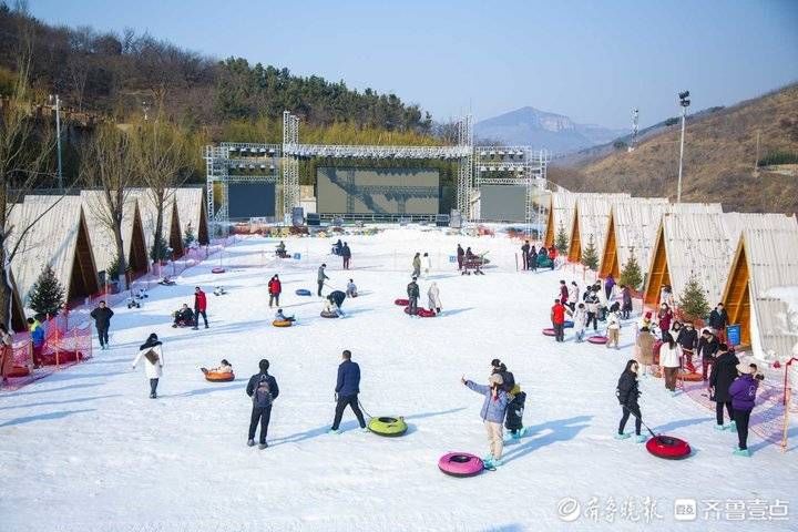 卧虎山滑雪场|冬奥将至济南冰雪旅游人气旺！多个景区推出冰雪项目