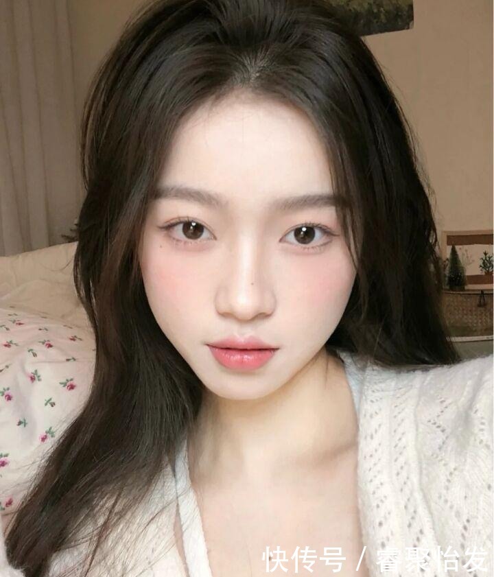 好用的大牌粉底液推荐“阿玛尼蓝标清透且遮瑕好