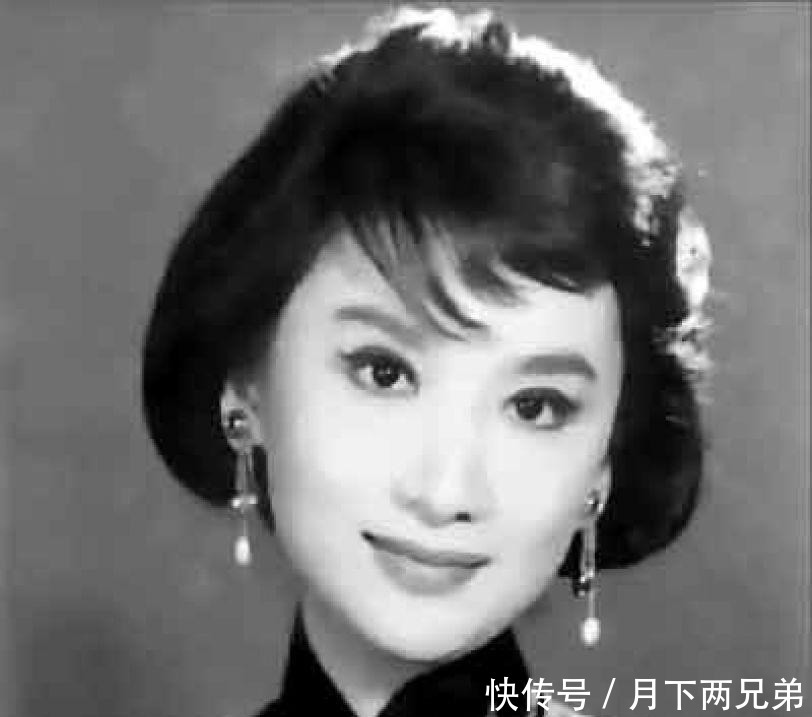 金庸先生|金庸无缘梦中情人夏梦,表哥徐志摩痴恋林徽因,兄弟爱情婚姻不顺!