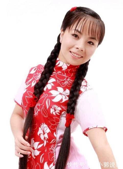 在《星光大道》成名的素人王二妮,现在过的怎样了?