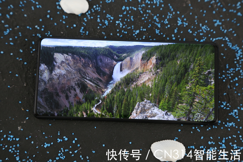 哪吒|小米MIX4首发深度评测:时隔三年的回归,带来了哪些感动?