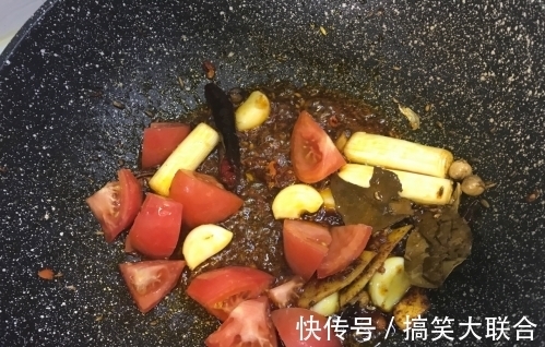 腥味|扒皮鱼这样做最好吃,跟着大厨学习准没错,鲜香肉嫩