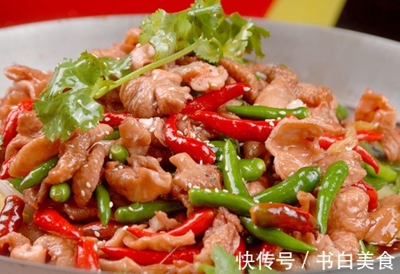 黄豆|夏日必备美食,配上黄豆一起焖,鲜美多汁,软糯入味超营养!下饭