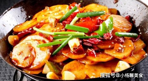 土豆片儿|干锅土豆片：不油腻，香辣味，10分钟轻松搞定，鲜香美味又下饭