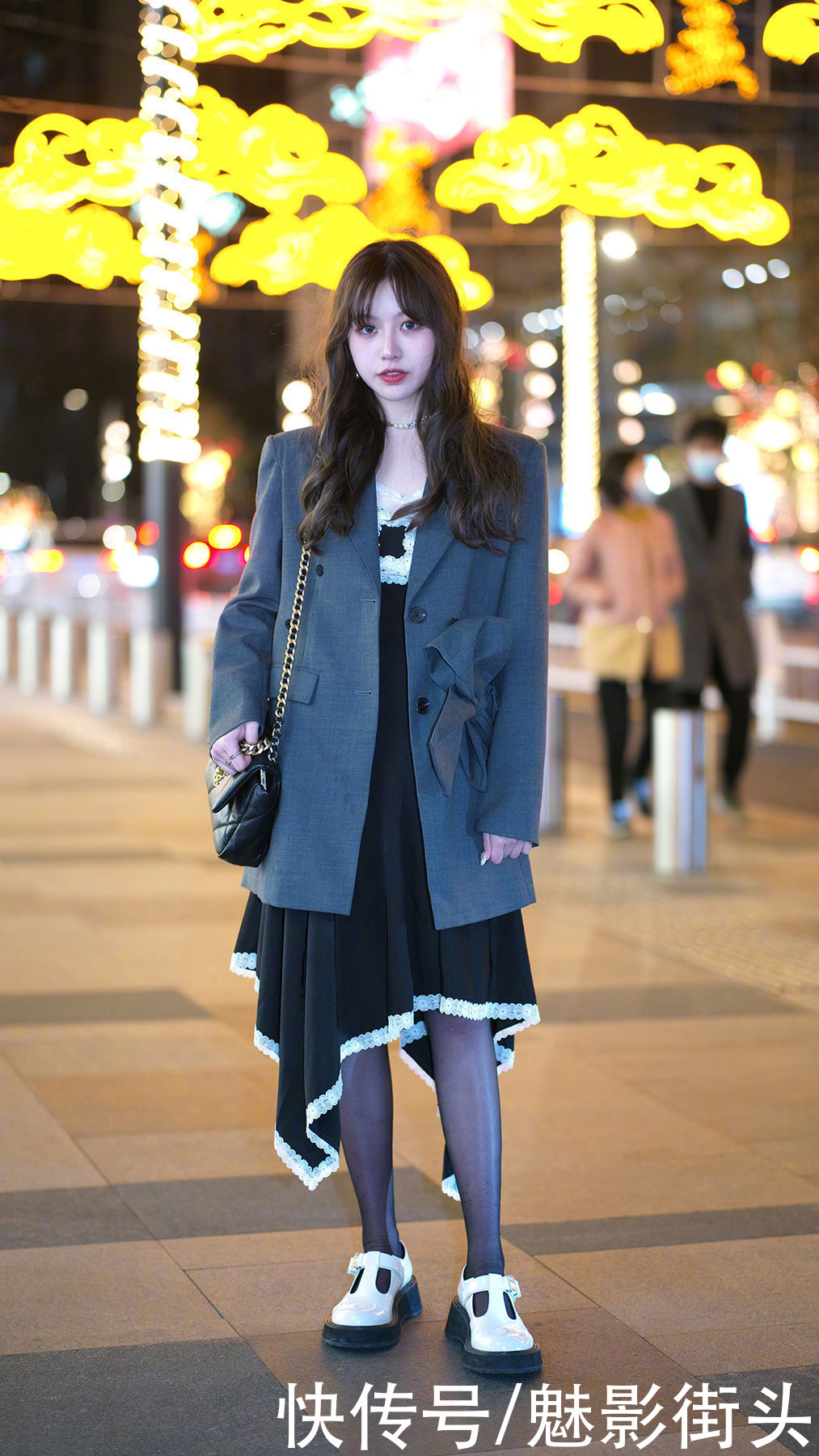 春天穿西装，掌握“一衣多穿”很关键，清新减龄又时髦