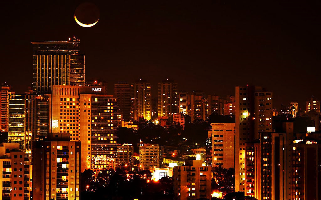 打工|农民该不该去城里买房子?