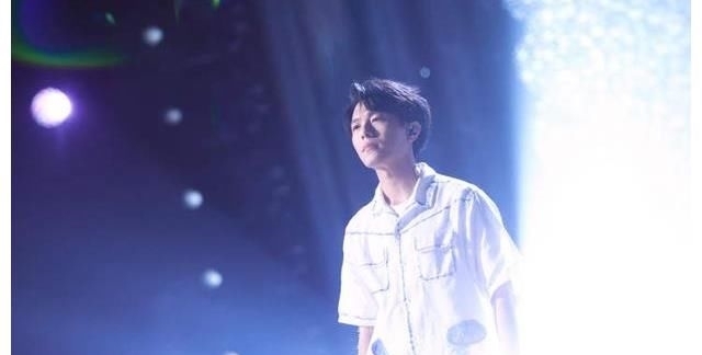 王泓昊|廖昌永首度擔(dān)任導(dǎo)師,沉穩(wěn)迎戰(zhàn)李榮浩