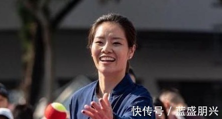 传统观念|李娜奇葩的家庭观念,13年未见公婆,招待客人只点外卖从不下厨!