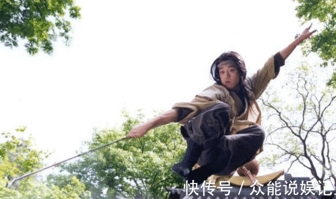 江南七怪!金庸笔下名不副实的3个组合,大侠起名像坏人,邪派起名却像大侠