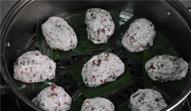 大家都蒸馒头,我却最爱它,不用发酵不揉面,香糯柔软真美味