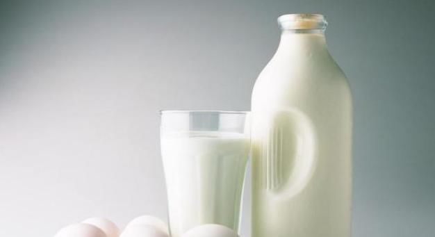 牛奶补钙营养丰富，不过有3类“加工牛奶”，可能越喝越胖！