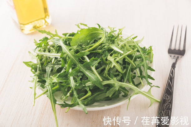 荠菜|农村荠菜好吃,但是挖荠菜的时候要注意这点,才能确保自身安全