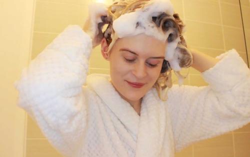 “憋屈”的国产洗发水,明明比海飞丝好用,却被当作地摊货