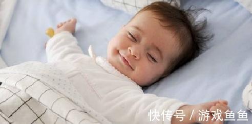 入睡|宝宝什么时候会自己睡?当出现这三个成长信号,家长可以放宽心