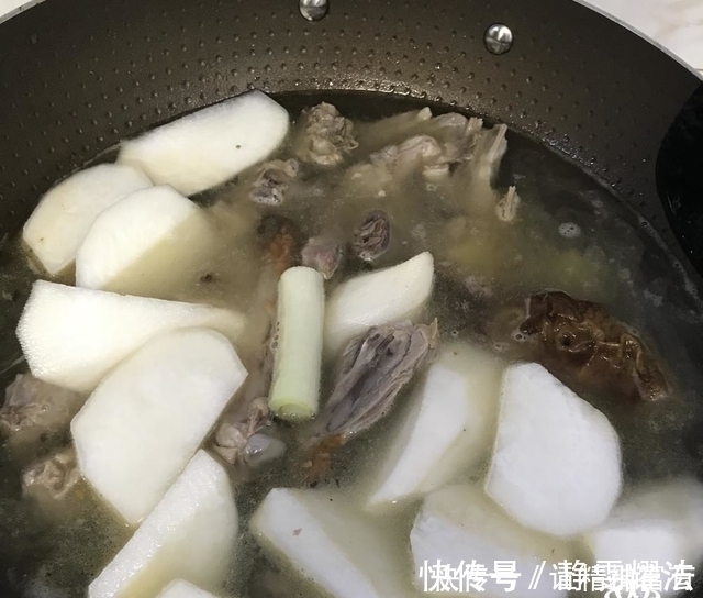 免疫功能|萝卜和它一起炖汤味道好极了,你一定没试过,常喝可提高免疫力