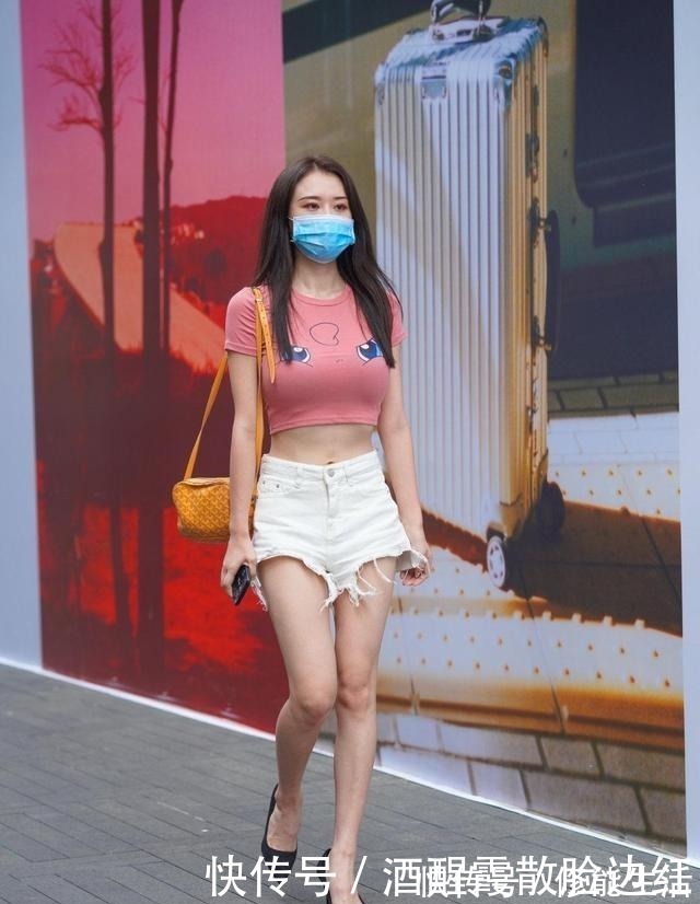t恤|短裤的可爱穿搭就要搭配一件短款的T恤，又显身材还洋气！