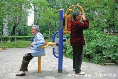 血脂升|心内科医生:血脂高不高看脸就知道,血脂高的人,脸上有3个特征