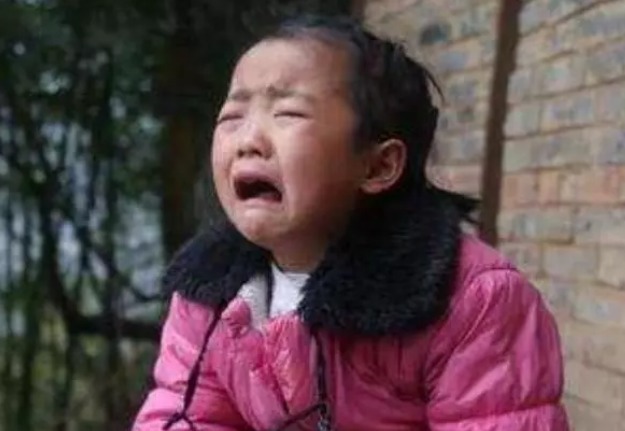 名字|男子姓“死”,给孩子取名全家人犯难,奶奶脱口一名全家拍手叫好