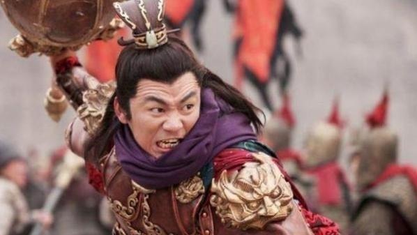 天赐&他出场就两锤打败单雄信，被李元霸半锤征服，收其为小弟