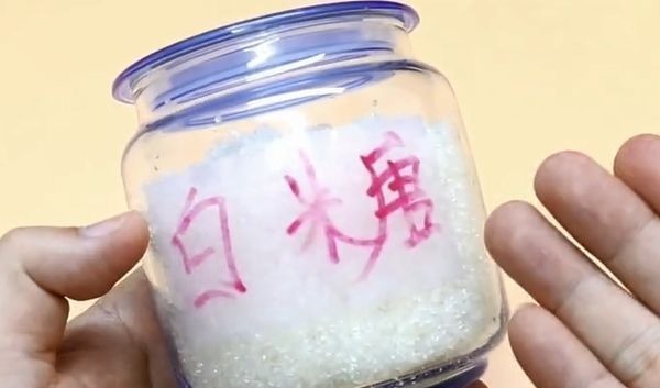 透明胶带放水里泡一泡，没想到有这个妙用，解决了很多人的烦恼