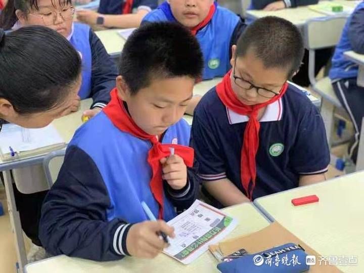 师徒|聊城启明小学举行师徒结对赛课活动，让学生充分展示自我