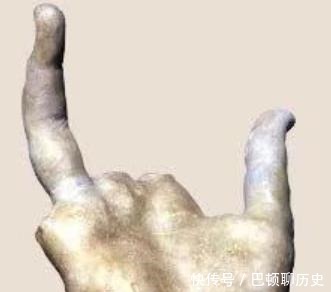  改变|1884年，法国考古学家发现一枚硬币，改变了卢浮宫一座雕像的命运