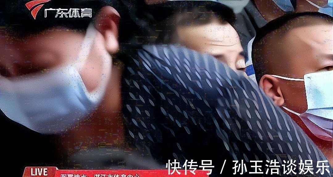 跳台|全红婵恩师和女领导说悄悄话!领导出去换衣服,回来就有惊喜