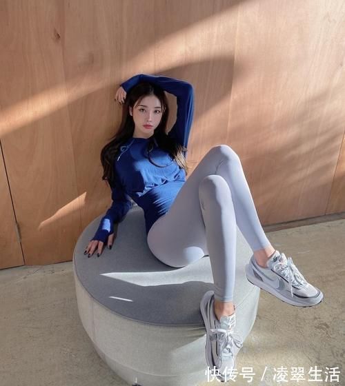p曼妙小姐姐:瑜伽裤的曼妙高挑S型线条,实在很难让人不喜欢