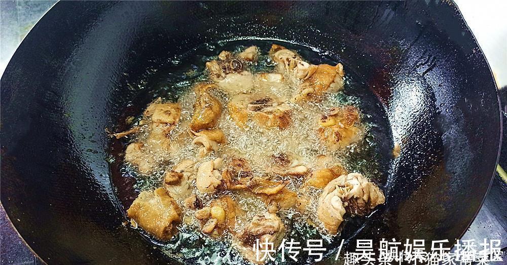 小猫|“麻辣香酥鸡”不用去买来吃，自己就可以做，味道不比买来的差